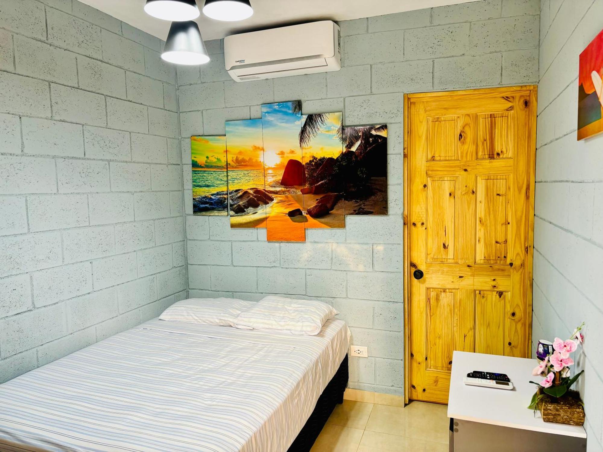 Hostal Camila'S Tamanique Ngoại thất bức ảnh