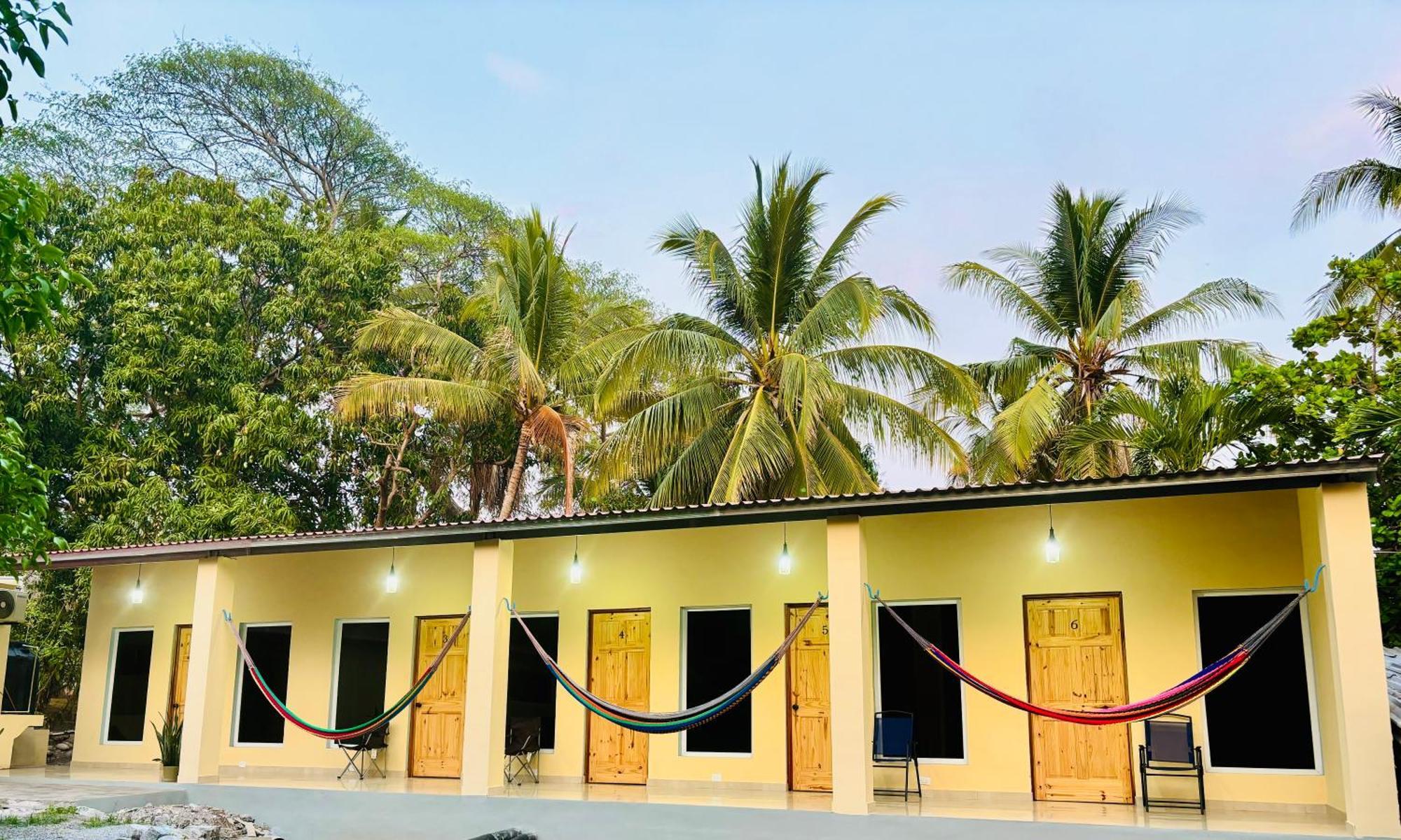 Hostal Camila'S Tamanique Ngoại thất bức ảnh