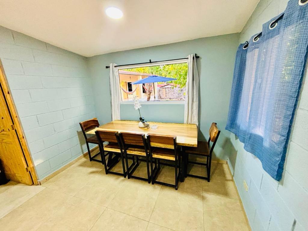 Hostal Camila'S Tamanique Ngoại thất bức ảnh